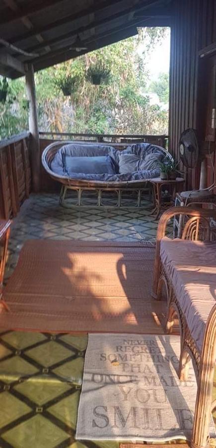 Retro Kampot Guesthouse Экстерьер фото