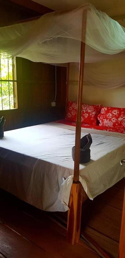 Retro Kampot Guesthouse Экстерьер фото