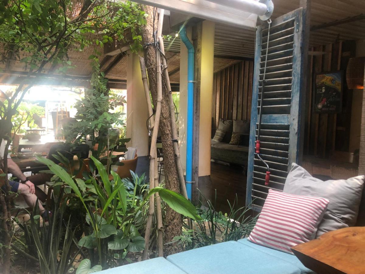 Retro Kampot Guesthouse Экстерьер фото