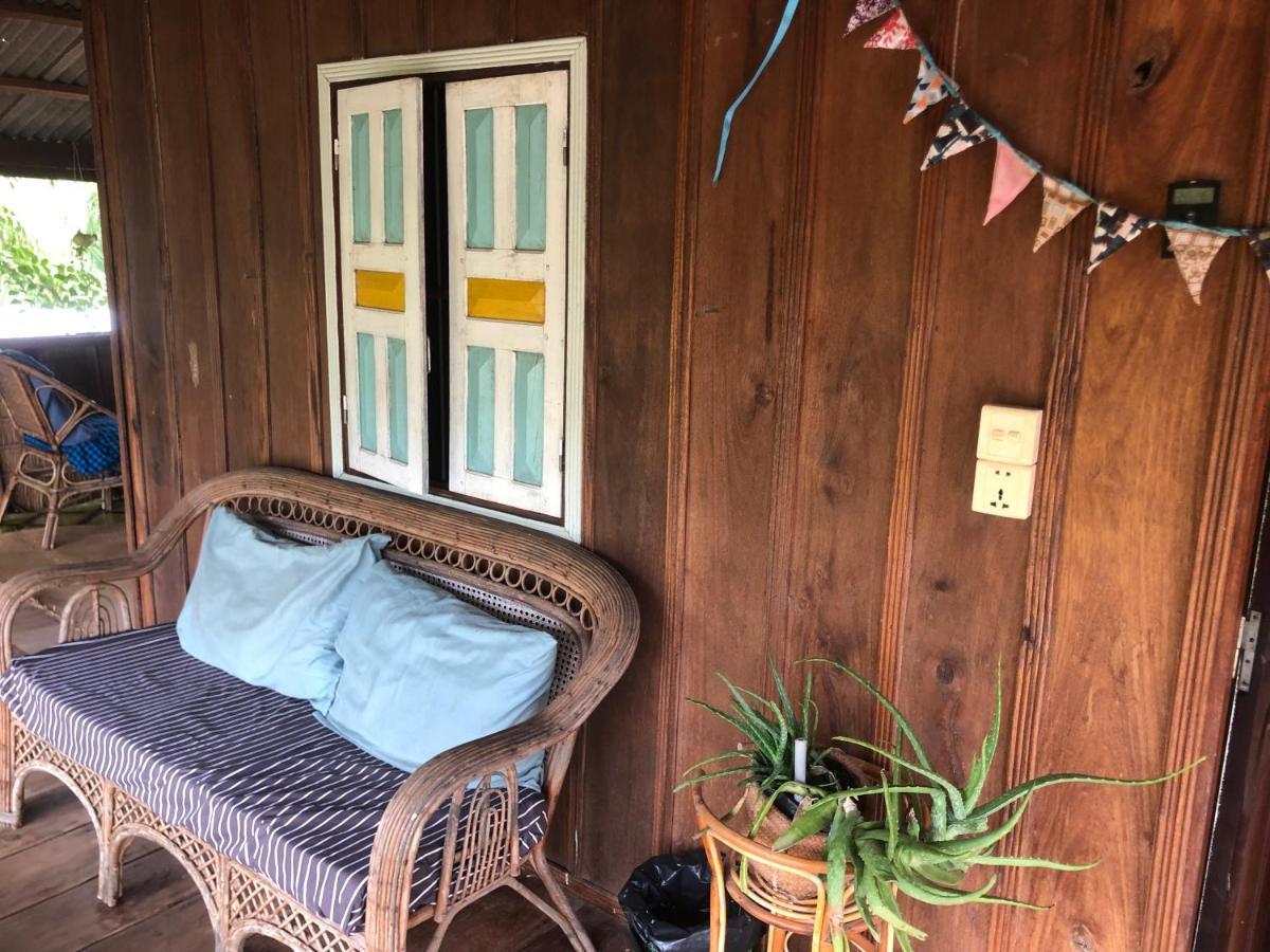 Retro Kampot Guesthouse Экстерьер фото