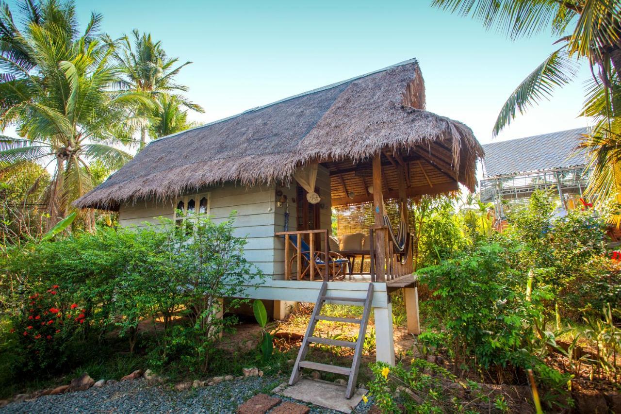 Retro Kampot Guesthouse Экстерьер фото